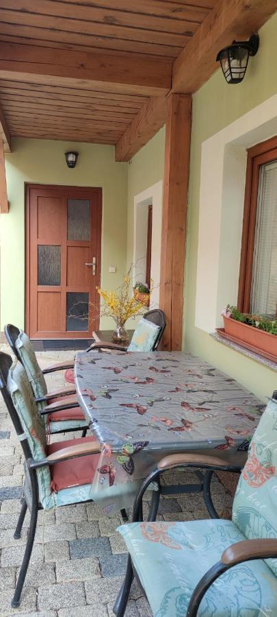 Apartman Hluboká nad Vltavou Exteriör bild